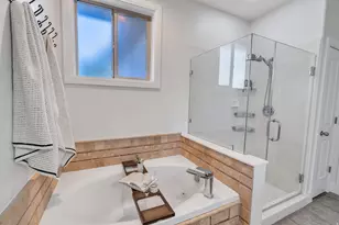 10475 N Canterbury Dr, Highland, UT 84003 - Photo 20