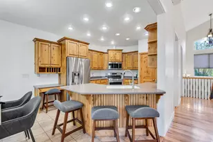 10475 N Canterbury Dr, Highland, UT 84003 - Photo 12