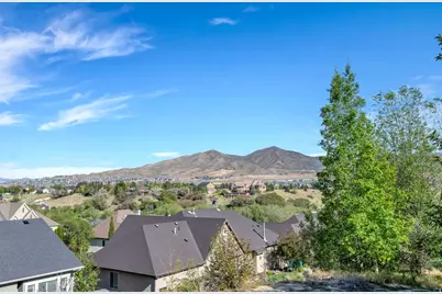 10475 N Canterbury Dr, Highland, UT 84003 - Photo 64
