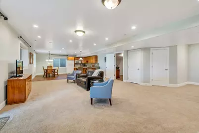 10475 N Canterbury Dr, Highland, UT 84003 - Photo 30