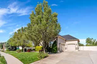 10475 N Canterbury Dr, Highland, UT 84003 - Photo 50