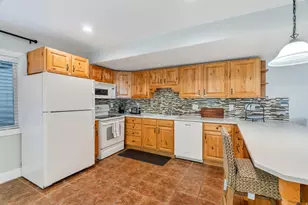 10475 N Canterbury Dr, Highland, UT 84003 - Photo 32