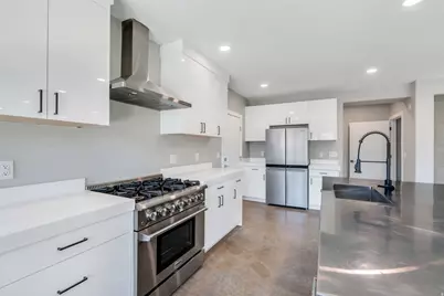 7045 S 300 E, Midvale, UT 84047 - Photo 14