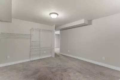 1035 E Hillcrest Dr, Springville, UT 84663 - Photo 32