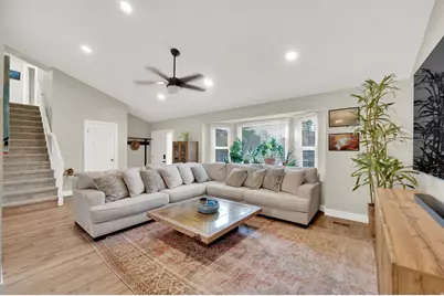 2098 E 10140 S, Sandy, UT 84092 - Photo 4