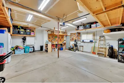 2098 E 10140 S, Sandy, UT 84092 - Photo 18