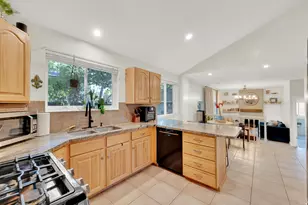 2098 E 10140 S, Sandy, UT 84092 - Photo 8