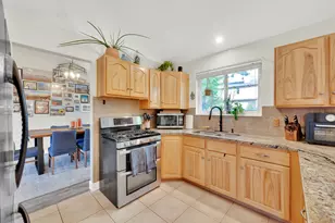 2098 E 10140 S, Sandy, UT 84092 - Photo 10