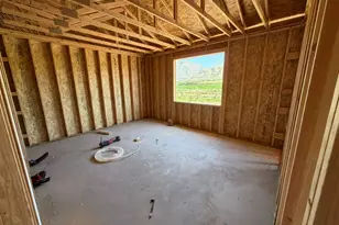 1249 S 780 E, Hyrum, UT 84319 - Photo 14