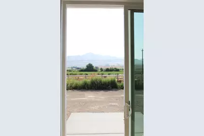 1249 S 780 E, Hyrum, UT 84319 - Photo 40