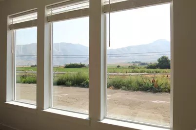 1249 S 780 E, Hyrum, UT 84319 - Photo 36