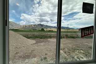1249 S 780 E, Hyrum, UT 84319 - Photo 10