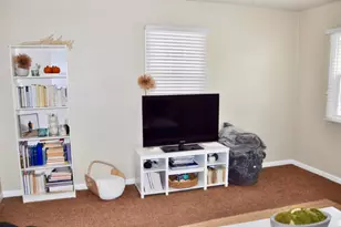 1155 N 200 E, Orem, UT 84057 - Photo 16