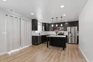 2054 W Lydia Ln S, Syracuse, UT 84075 - Photo 8