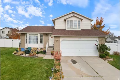5352 W Cassatt Cir, Kearns, UT 84118 - Photo 2