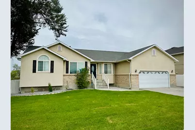 799 E Main St, Grantsville, UT 84029 - Photo 2