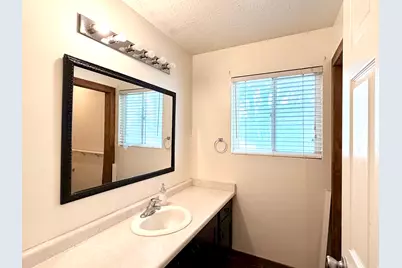 799 E Main St, Grantsville, UT 84029 - Photo 16