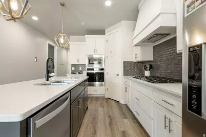 2306 N Park Center Dr #43, Washington, UT 84780 - Photo 4