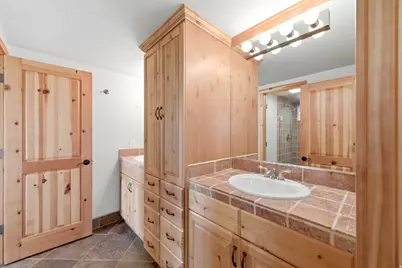 8 Altawood Dr S, Sandy, UT 84092 - Photo 66