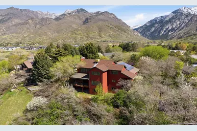 8 Altawood Dr S, Sandy, UT 84092 - Photo 10