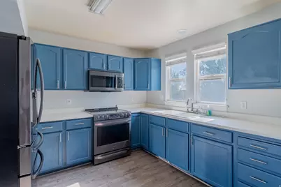 170 N 360 W, Clearfield, UT 84015 - Photo 6
