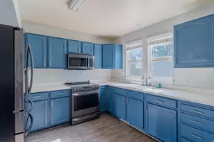 170 N 360 W, Clearfield, UT 84015 - Photo 6