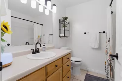 1297 S 925 W, Woods Cross, UT 84087 - Photo 16