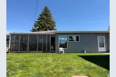 105 3rd Ave, Dutch John, UT 84023 - Photo 28