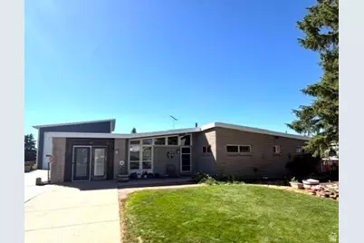 105 3rd Ave, Dutch John, UT 84023 - Photo 2
