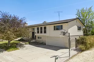 418 E 300 N, Delta, UT 84624 - Photo 2
