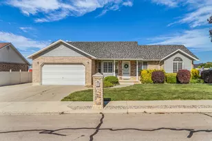 1433 N 1250 E, Lehi, UT 84043 - Photo 2