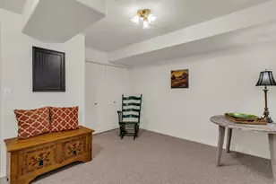 1433 N 1250 E, Lehi, UT 84043 - Photo 32