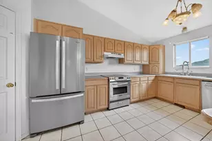 8927 E Pineview Dr N, Huntsville, UT 84317 - Photo 18