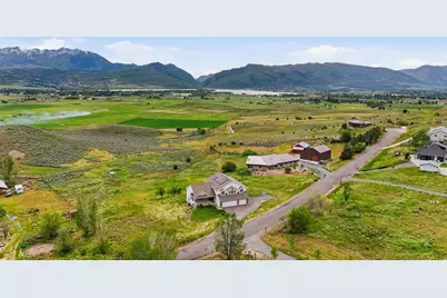 8927 E Pineview Dr N, Huntsville, UT 84317 - Photo 48