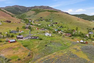 8927 E Pineview Dr N, Huntsville, UT 84317 - Photo 46