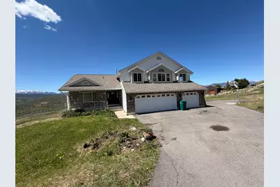 8927 E Pineview Dr N, Huntsville, UT 84317 - Photo 2
