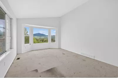 8927 E Pineview Dr N, Huntsville, UT 84317 - Photo 4