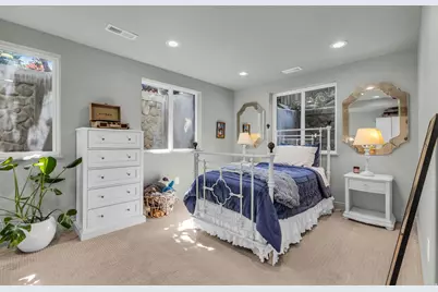 4179 S Holloway Dr, Holladay, UT 84124 - Photo 32