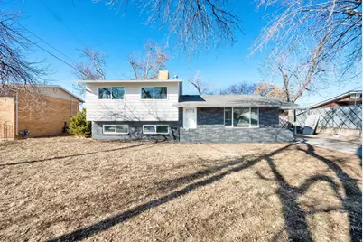 2054 W Mark St, Layton, UT 84041 - Photo 2
