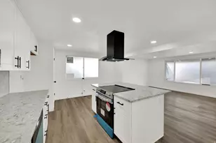 2054 W Mark St, Layton, UT 84041 - Photo 8