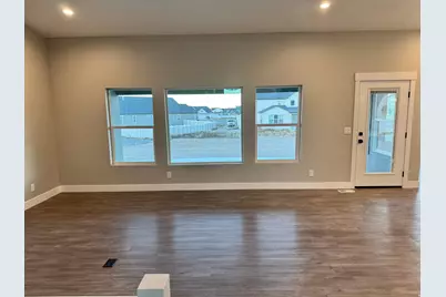 596 E Otto Ln #411, Grantsville, UT 84029 - Photo 6