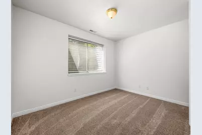 2601 W Bridle Oak Dr, South Jordan, UT 84095 - Photo 28