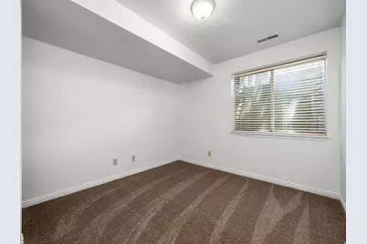 2601 W Bridle Oak Dr, South Jordan, UT 84095 - Photo 22