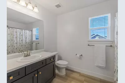 4904 N Mt Nebo Dr, Eagle Mountain, UT 84005 - Photo 28