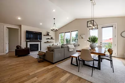 1662 E Hopkins Ln, Salt Lake City, UT 84108 - Photo 8