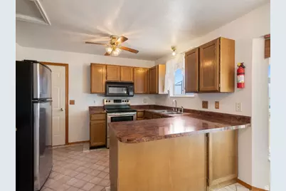 4246 S 6530 W, West Valley, UT 84128 - Photo 6