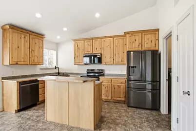 7103 S Sorrento Way, West Jordan, UT 84081 - Photo 8