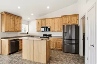 7103 S Sorrento Way, West Jordan, UT 84081 - Photo 8