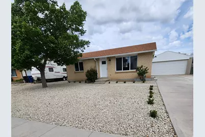 4306 W Sun Dr, Salt Lake City, UT 84118 - Photo 2