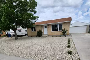 4306 W Sun Dr, Salt Lake City, UT 84118 - Photo 2